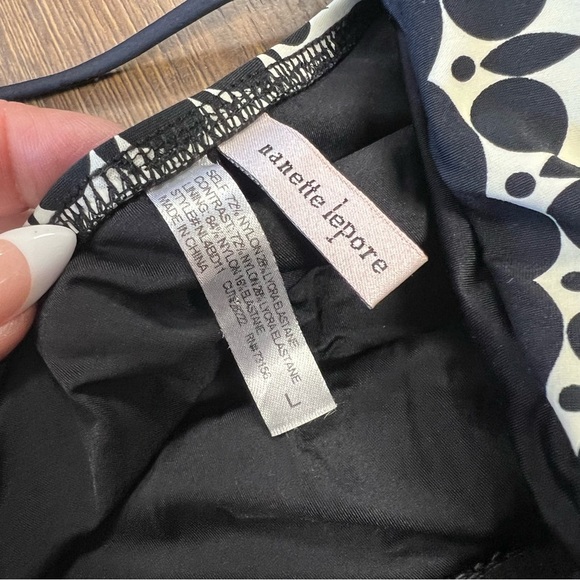 Nanette Lepore Black and White One Piece Swimsuit with Removable Strap SZ LG - Picture 6 of 7